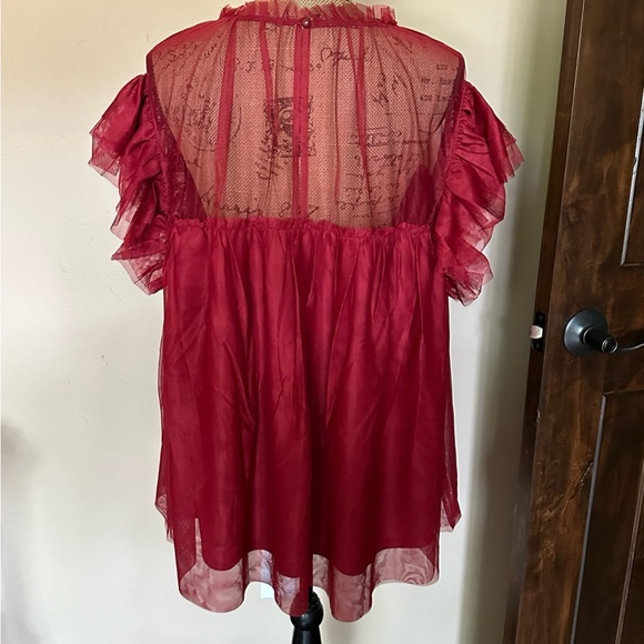 Gorgeous plus top-New with tag! - Picture 2 of 4